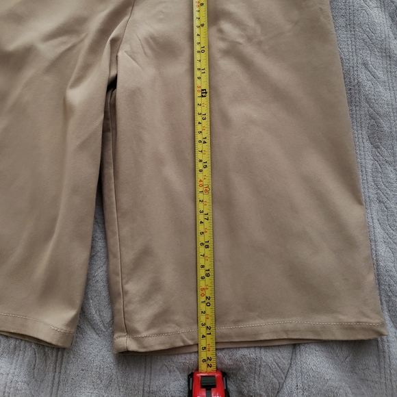 ❤Laura Scott Khaki Shorts - Picture 6 of 7